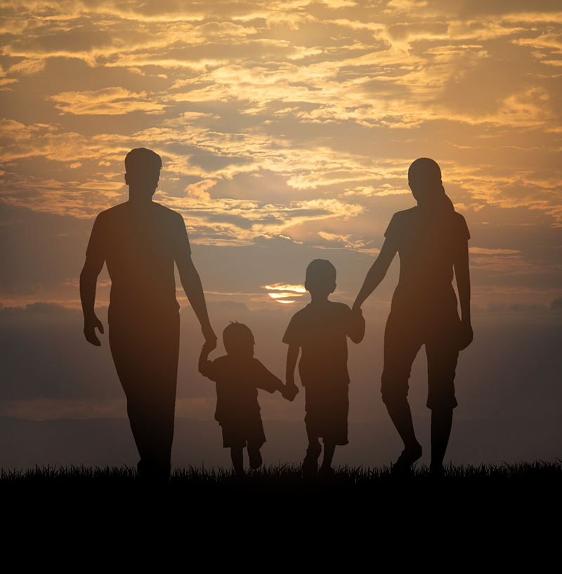 siluetas-miembros-familia-tiro-completo-al-aire-libre siluetas-miembros-familia-tiro-completo-al-aire-libre